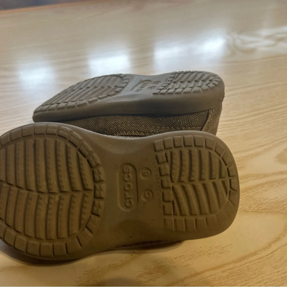 CROCS Santa Cruz Loafers